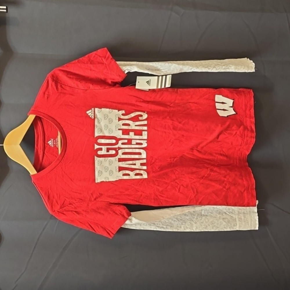 WISCONSIN BADGERS | NWT‎ | Long Sleeved top| Size 14 Girls​